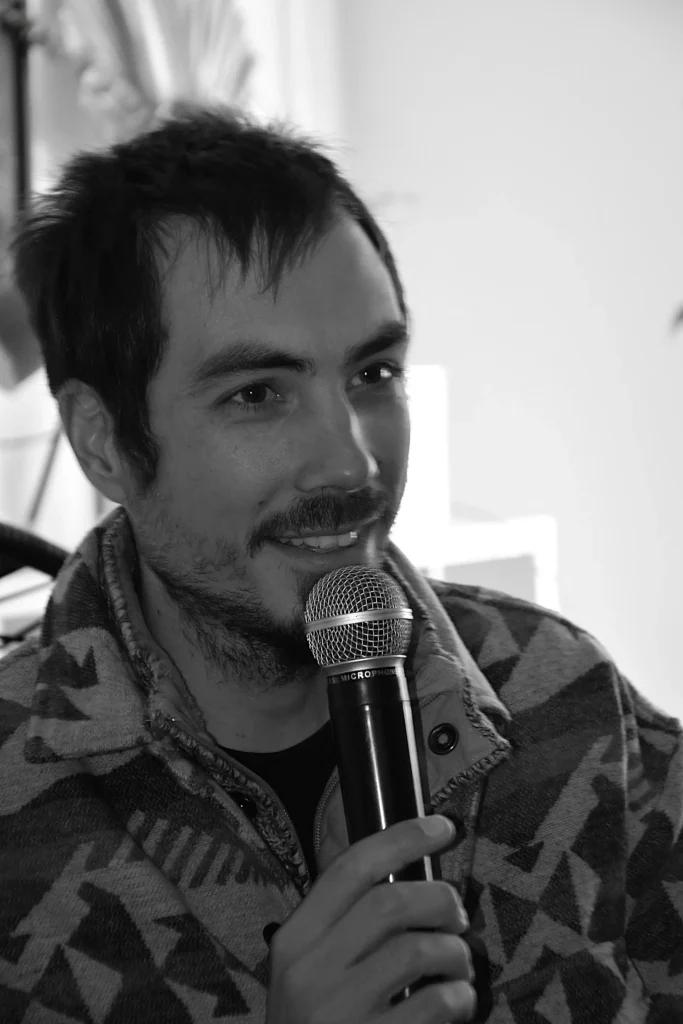 portrait d'un speaker en action