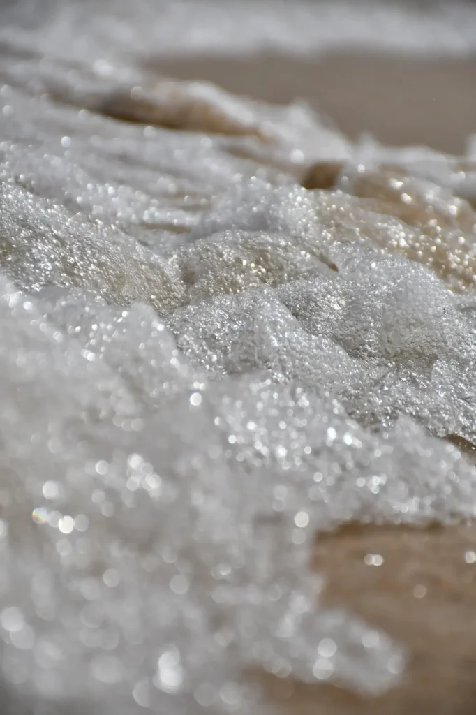 une vague sur une plage