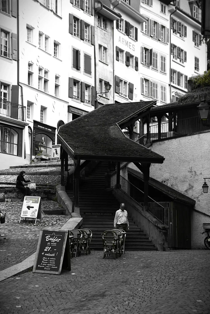 un escalier dans la ville de Lausanne