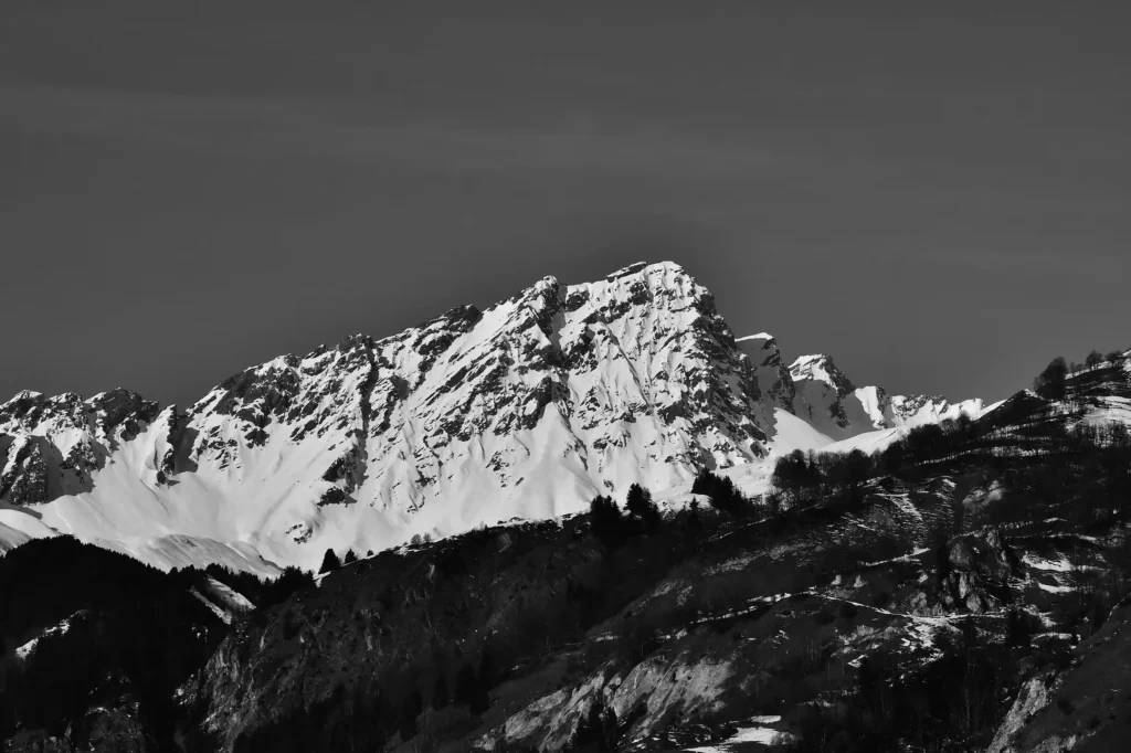 Montagne enneigée