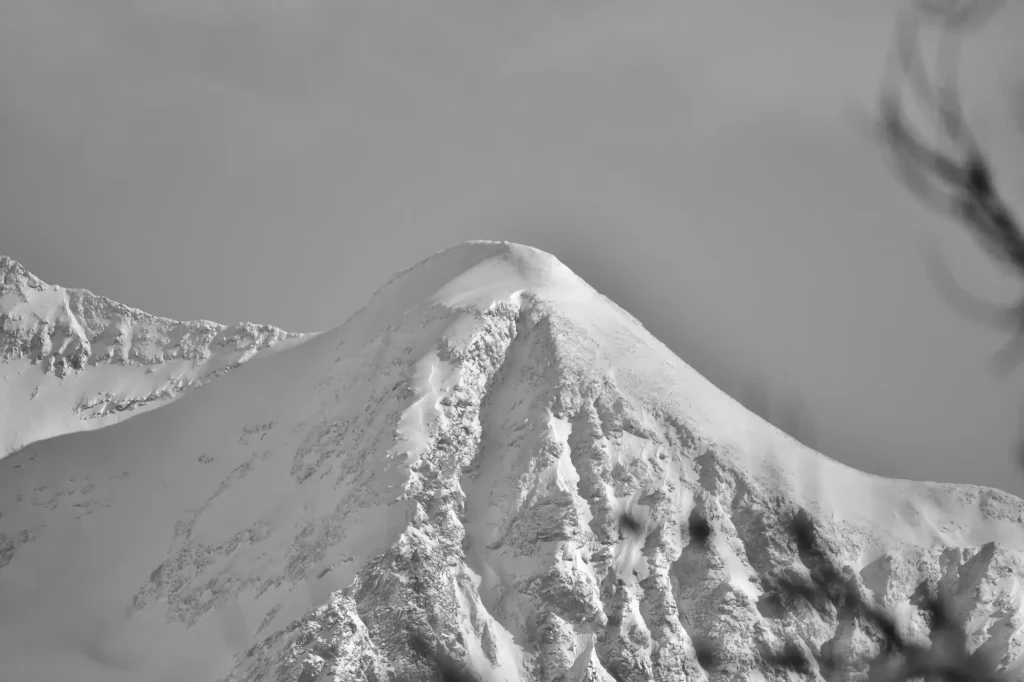 Montagne enneigée