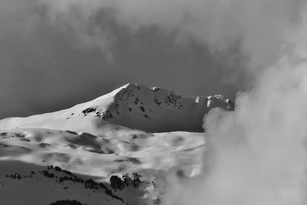 Montagne enneigée